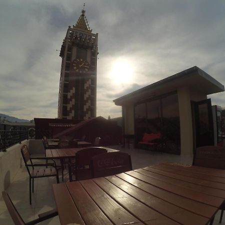 Piazza Batumi Guesthouse Exterior photo