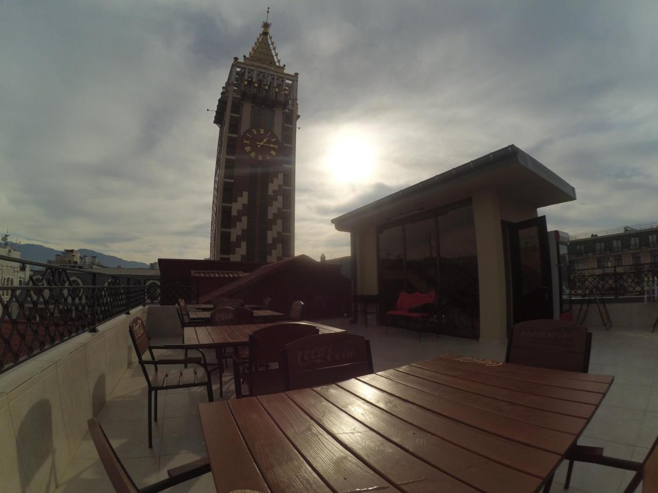 Piazza Batumi Guesthouse Exterior photo