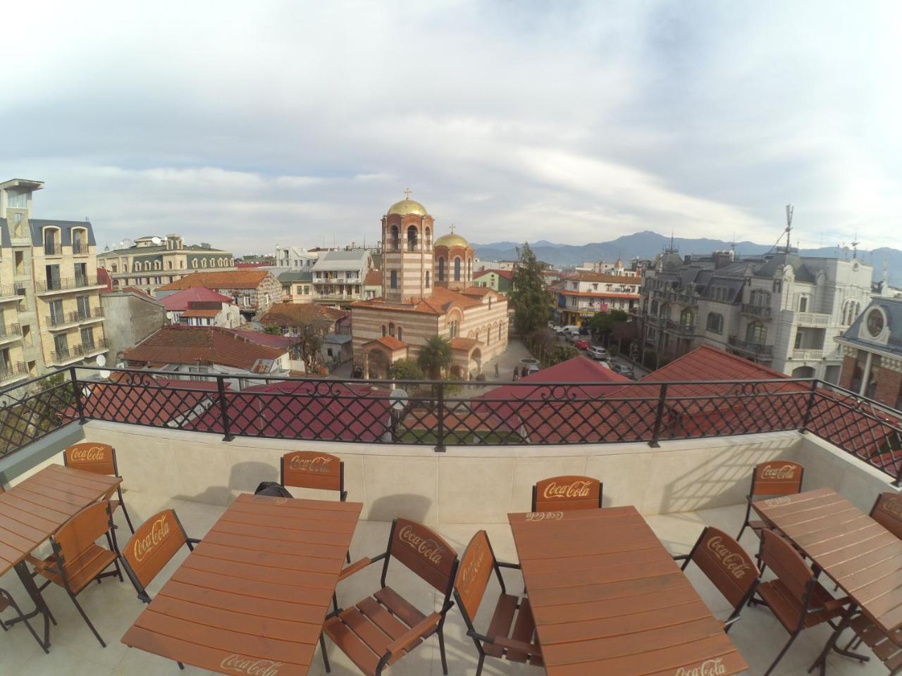 Piazza Batumi Guesthouse Exterior photo