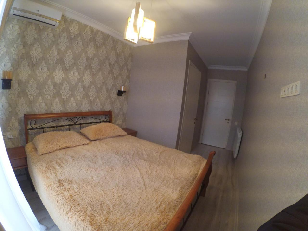 Piazza Batumi Guesthouse Exterior photo