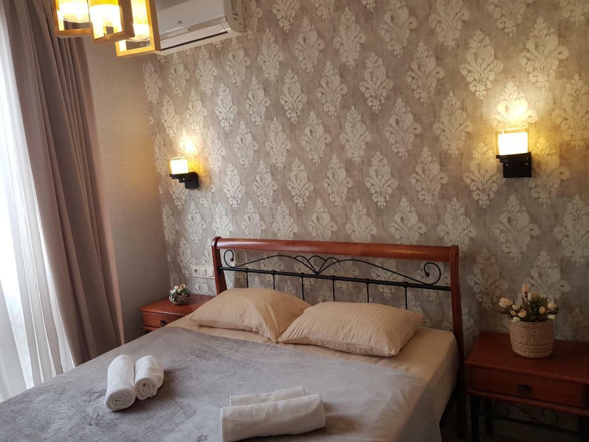 Piazza Batumi Guesthouse Exterior photo